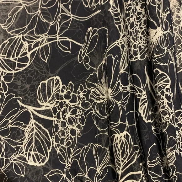 EMORY PARK Blue & White Floral Open Front Tie Cardigan-Style Top - Picture 13 of 16